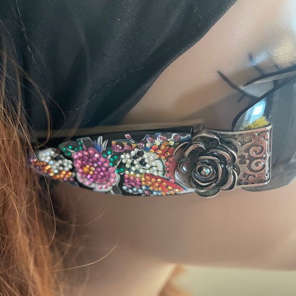 Ed Hardy Black VINTAGE Women's Sunglasses! - Picture 8 of 16